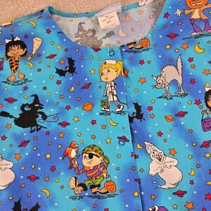 Halloween Costume Scrub Top Long Sleeve Career Uniform Spooky Print Women's XL